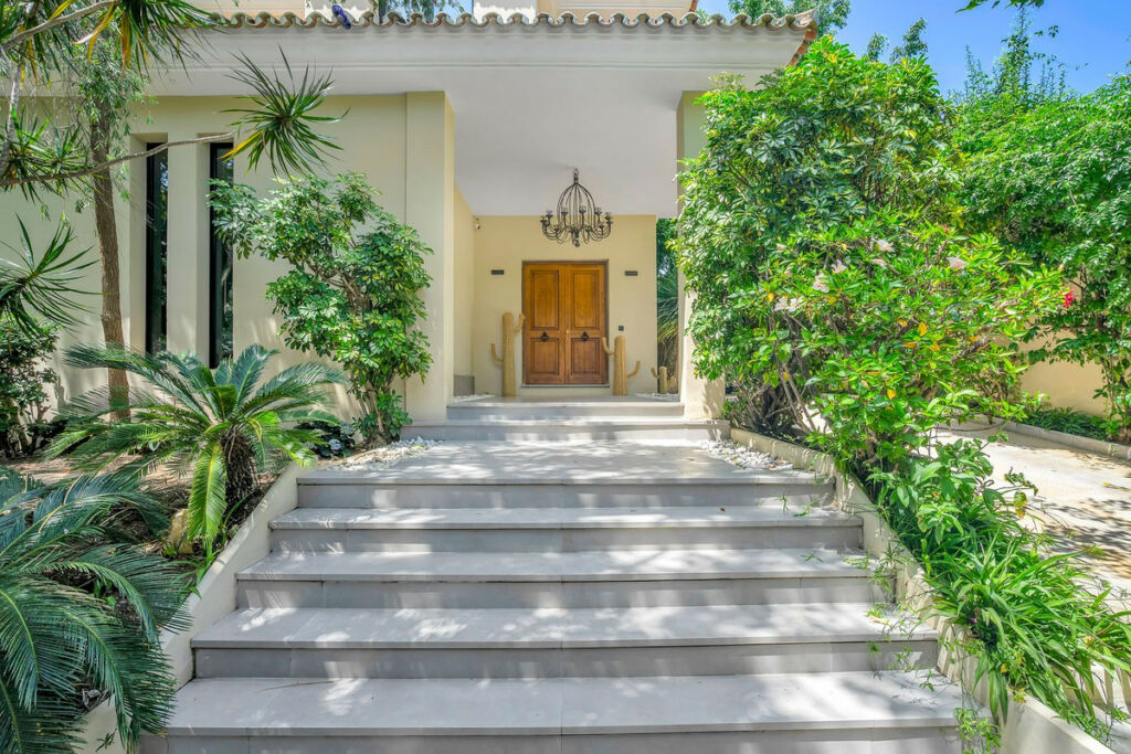 Detached Villa Marbella Málaga - image 27