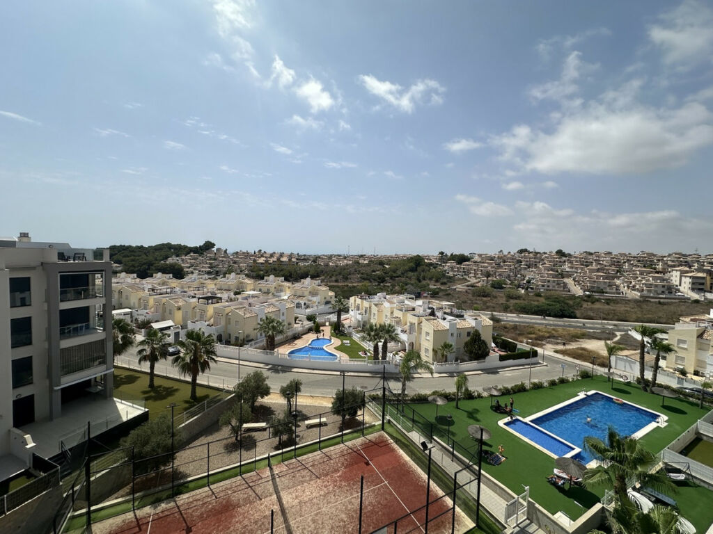 Middle Floor Apartment Villamartin Alicante - image 26