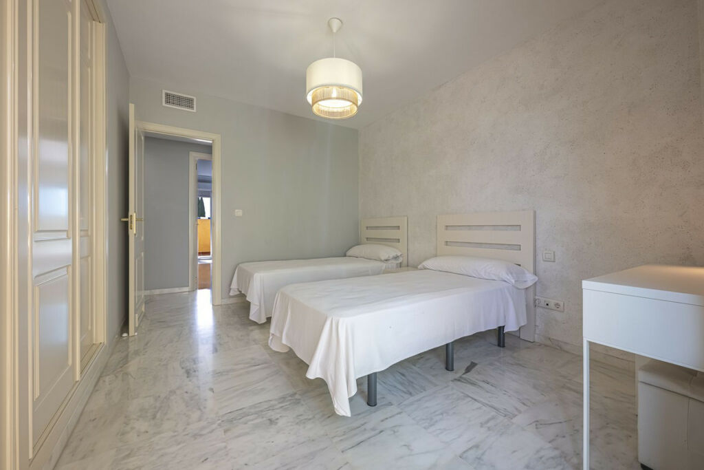 Penthouse Duplex Bahía de Marbella Málaga - image 29