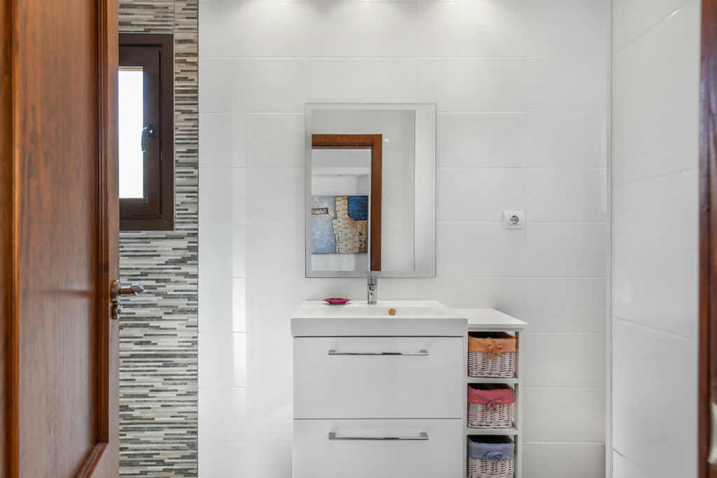 Middle Floor Apartment Los Altos Alicante - image 27