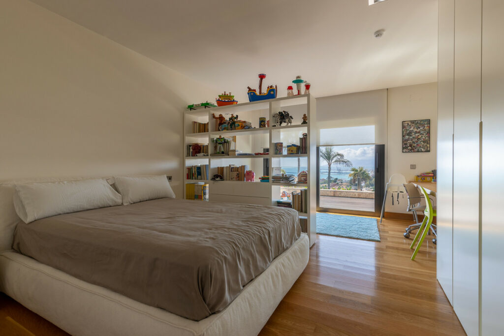 Detached Villa Málaga Este Málaga - image 28