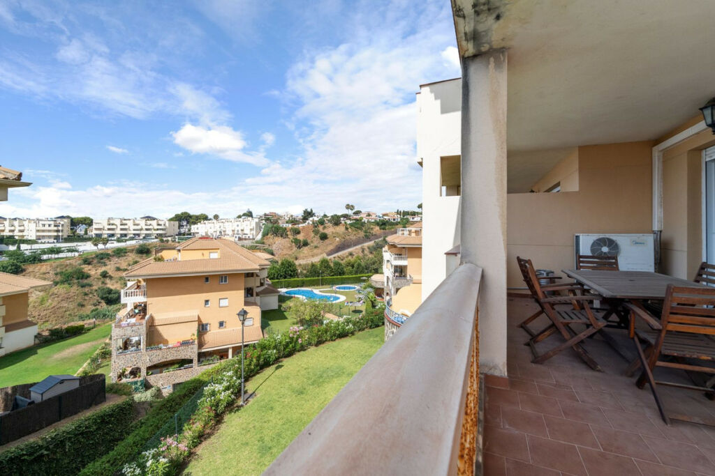 Middle Floor Apartment Fuengirola Málaga - image 28