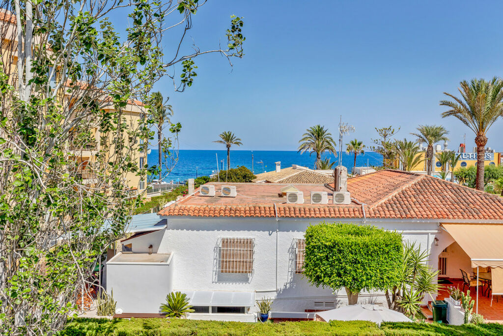 Detached Villa Rocio del Mar Alicante - image 28