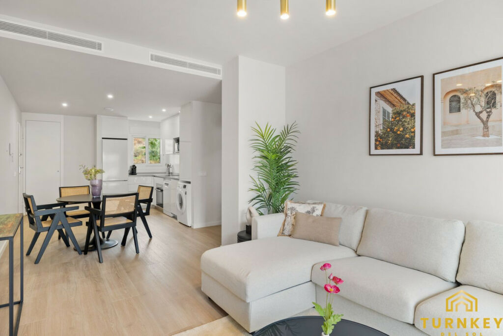 Middle Floor Apartment Estepona Málaga - image 28