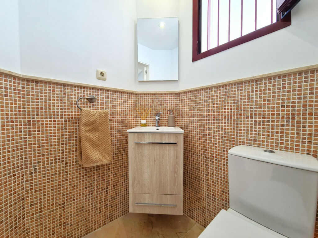 Semi-Detached House Casares Málaga - image 27