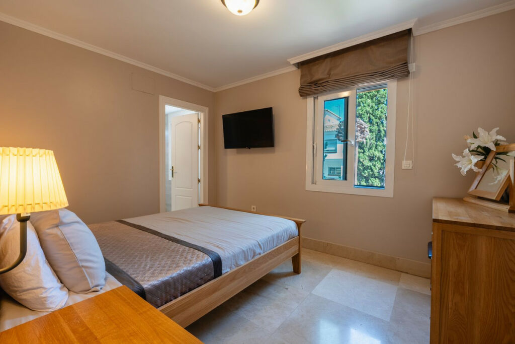 Detached Villa Mijas Málaga - image 28