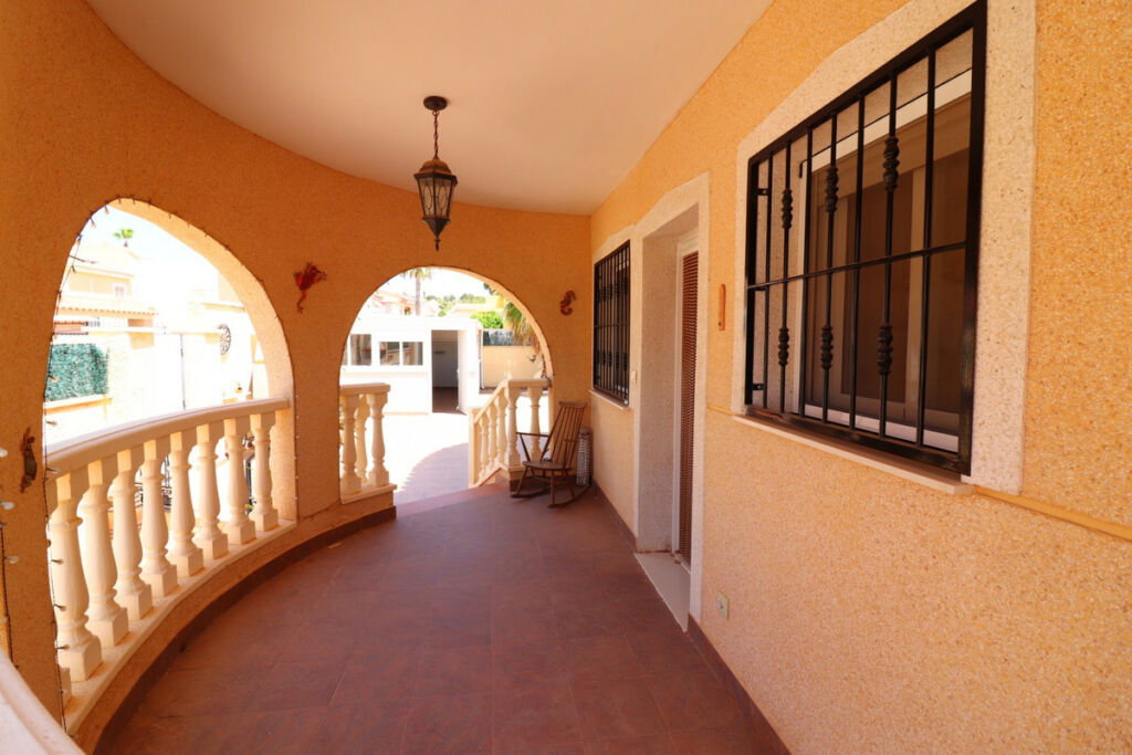 Detached Villa Rojales Hills Alicante - image 28