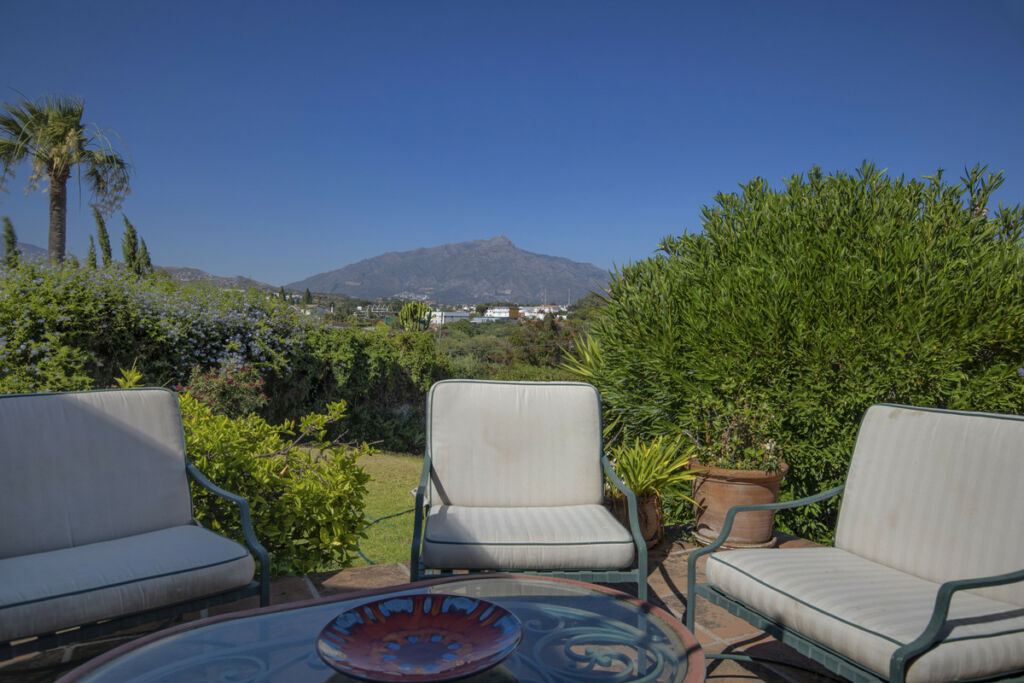 Detached Villa Valle del Sol Málaga - image 29