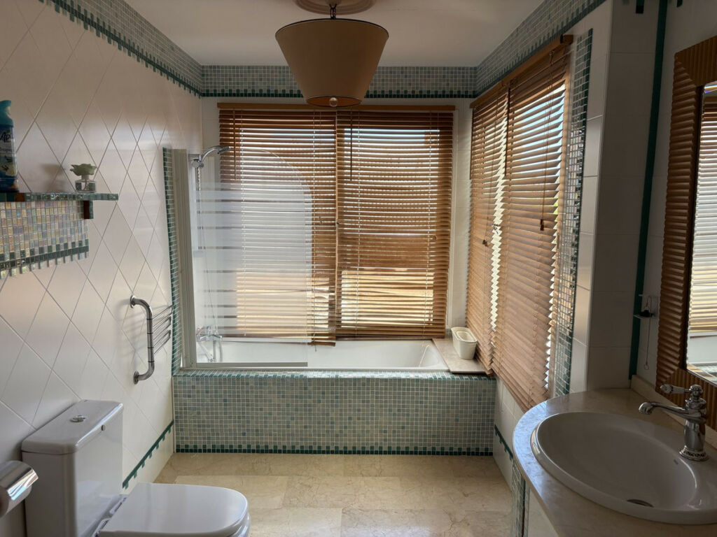 Townhouse Riviera del Sol Málaga - image 28