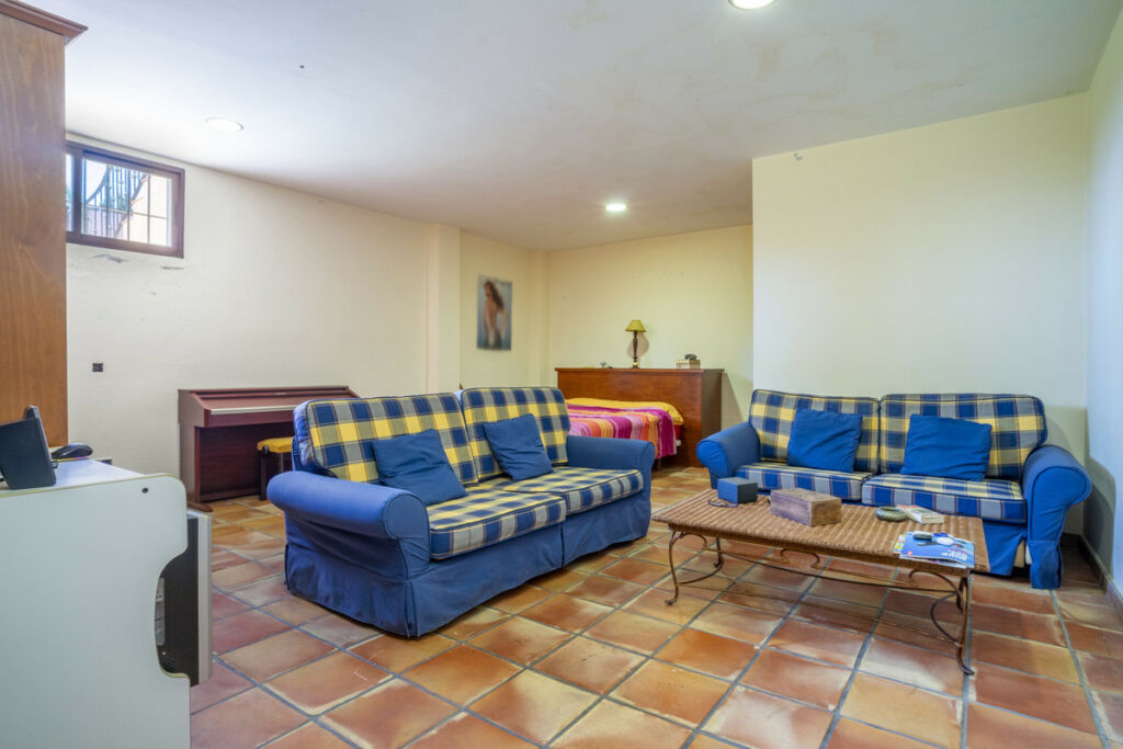 Detached Villa Guadalmina Alta Málaga - image 28