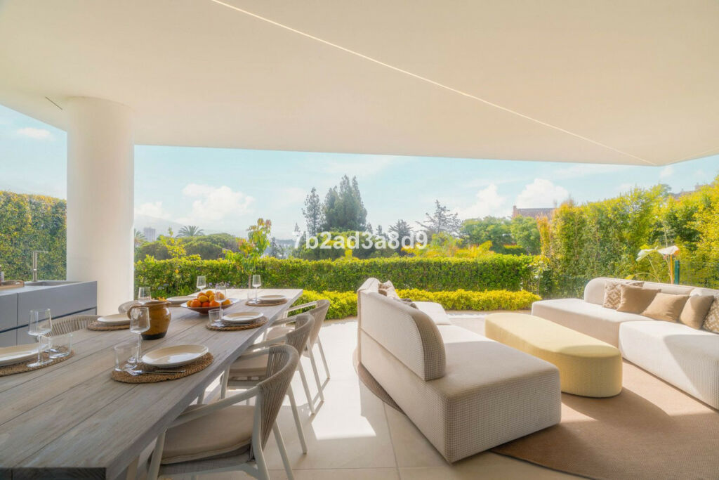 Detached Villa Nueva Andalucía Málaga - image 28