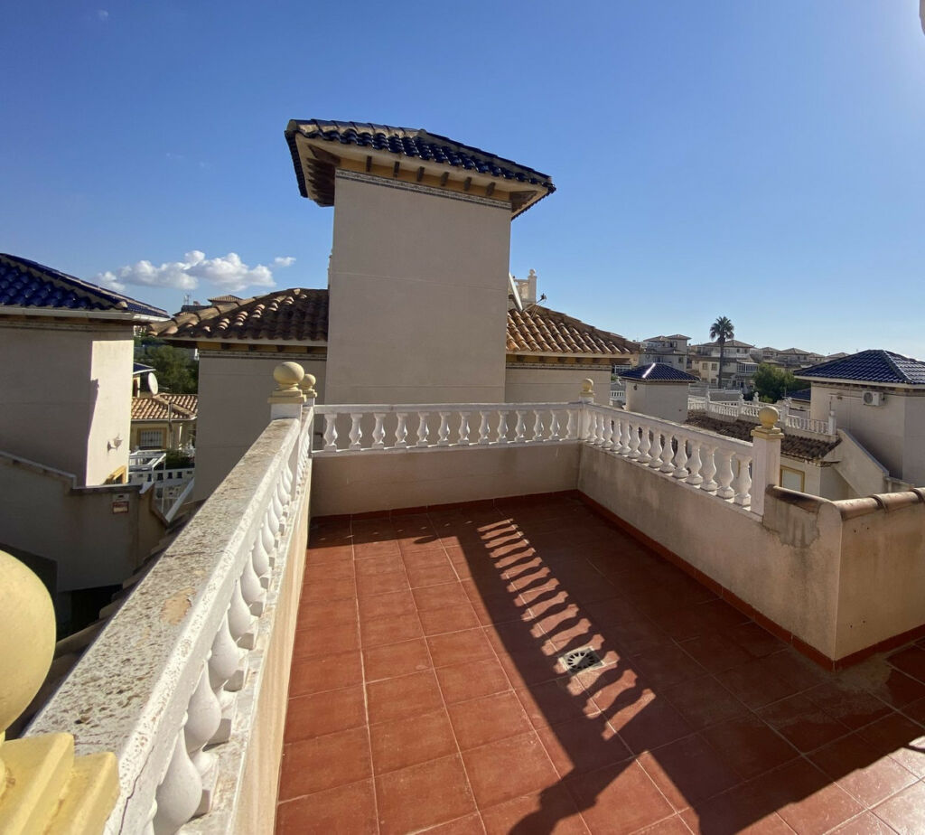 Detached Villa La Zenia Alicante - image 28