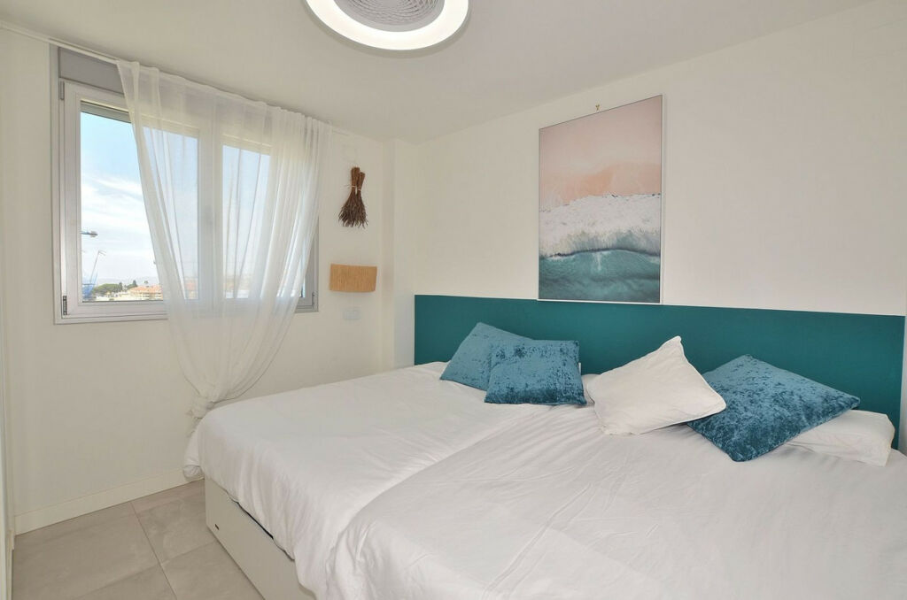 Middle Floor Apartment Fuengirola Málaga - image 28
