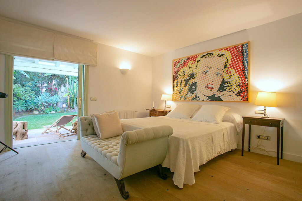 Detached Villa Sierra Blanca Málaga - image 28
