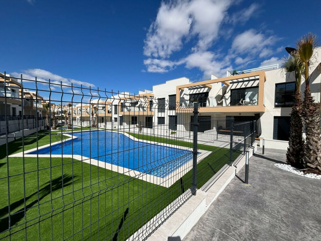 Penthouse Villamartin Alicante - image 29