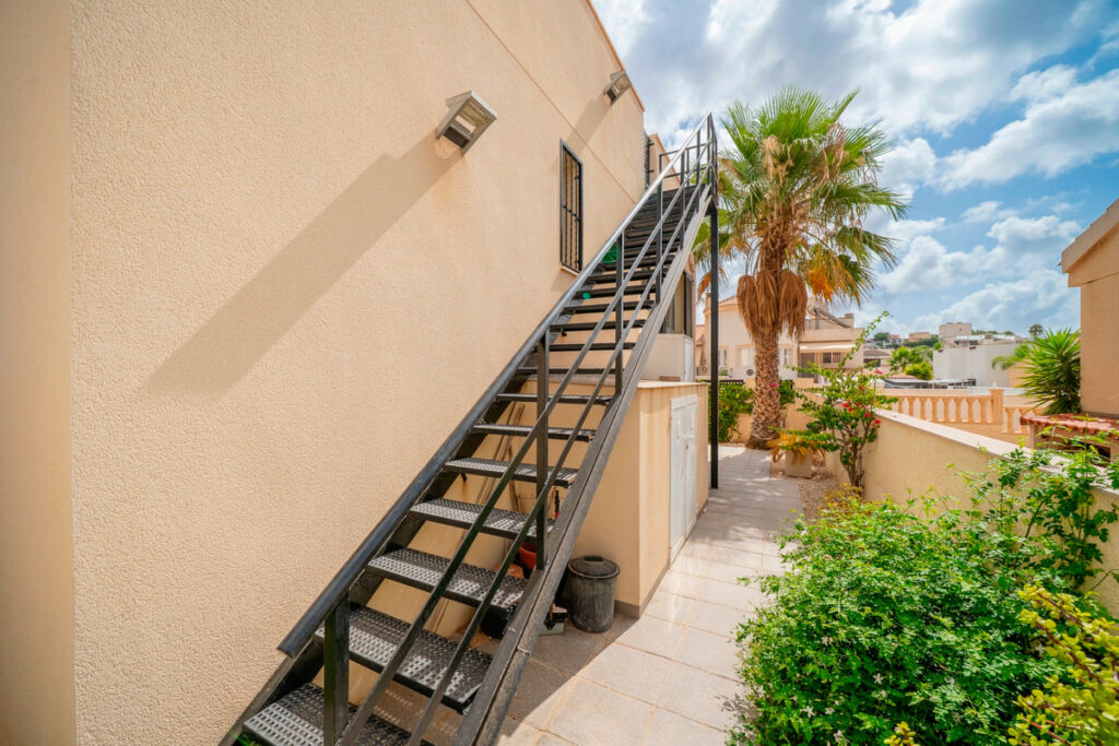 Detached Villa Rojales Alicante - image 28