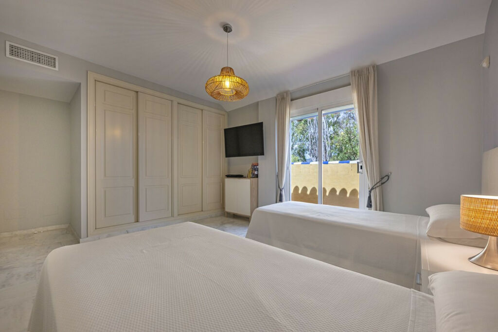 Penthouse Duplex Bahía de Marbella Málaga - image 31