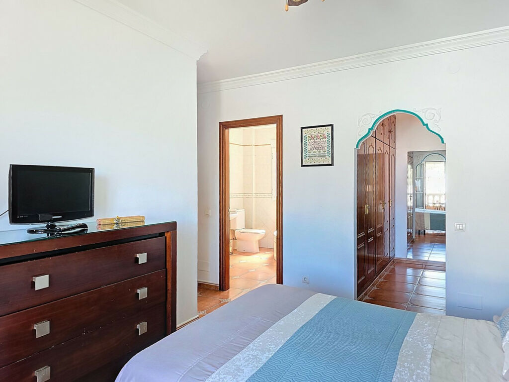 Detached Villa Canillas de Albaida Málaga - image 29