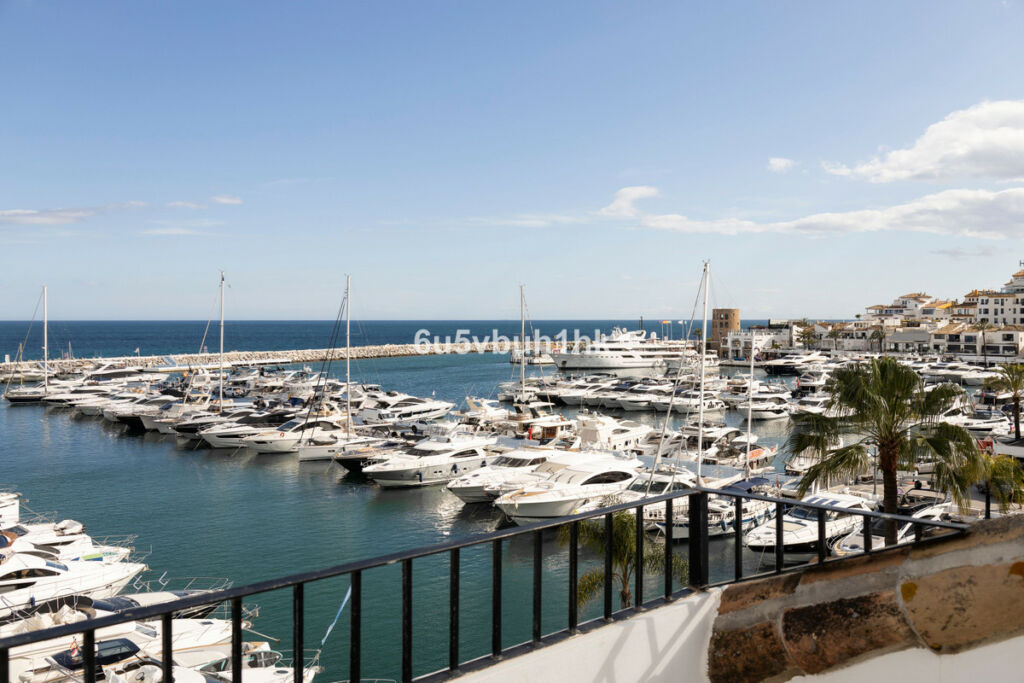 Penthouse Duplex Puerto Banús Málaga - image 29