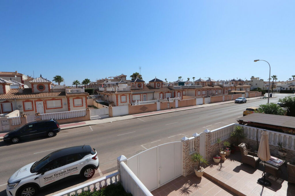 Detached Villa Playa Flamenca Alicante - image 29