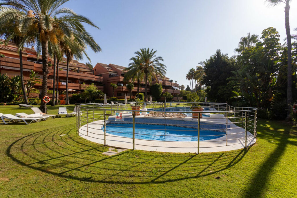 Ground Floor Apartment Puerto Banús Málaga - image 28