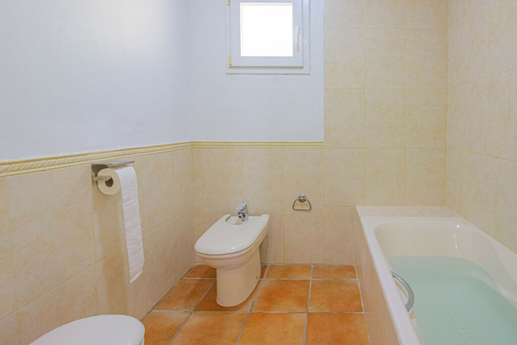 Detached Villa Pueblo Nuevo de Guadiaro Cádiz - image 28