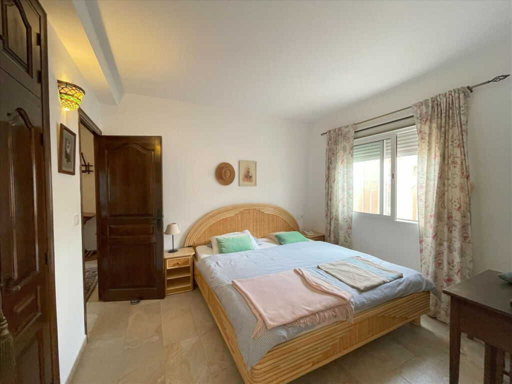 Detached Villa Moraira Alicante - image 19