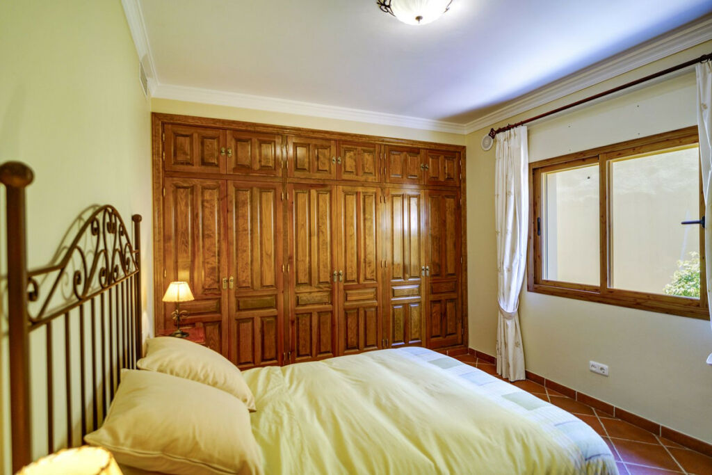 Detached Villa Benahavís Málaga - image 29