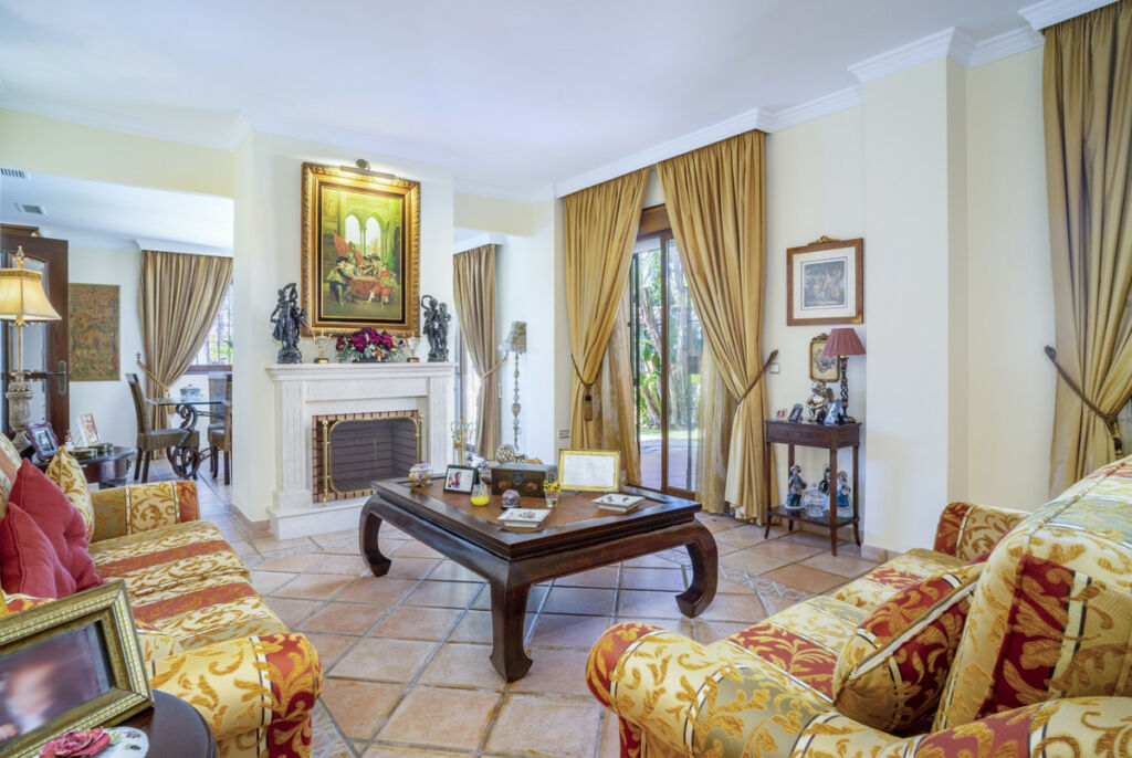 Detached Villa Guadalmina Alta Málaga - image 29