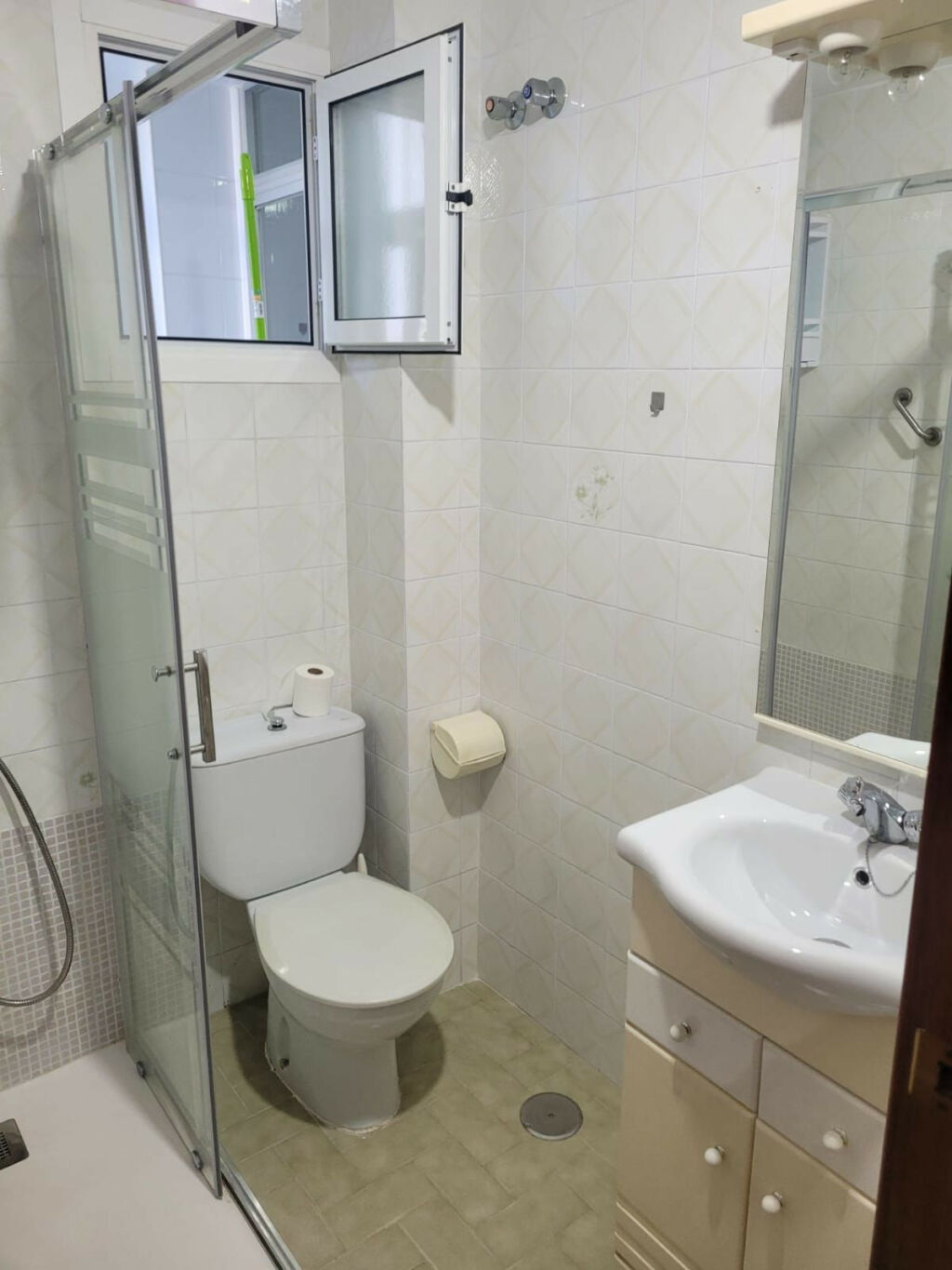 Ground Floor Apartment La Carihuela Málaga - image 29