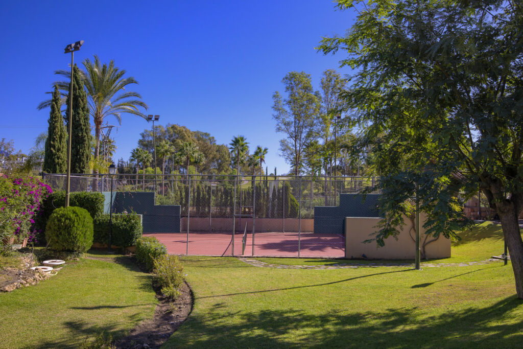 Ground Floor Apartment Estepona Málaga - image 29