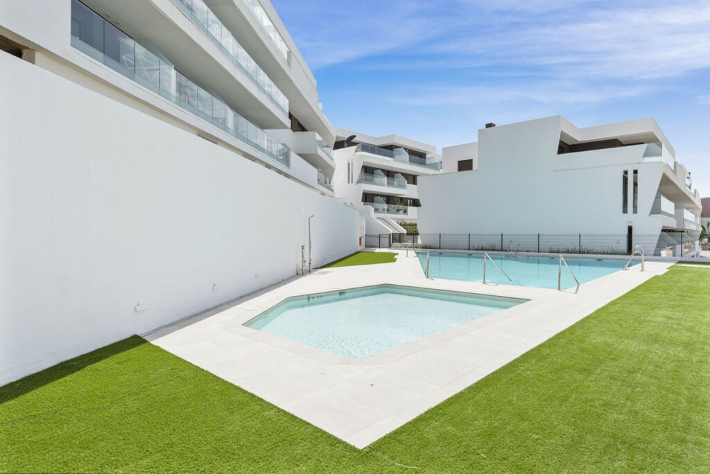 Ground Floor Apartment Estepona Málaga - image 29