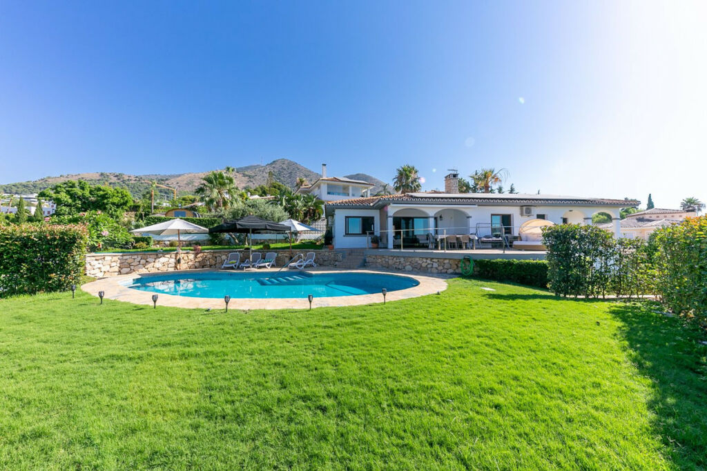 Detached Villa La Capellania Málaga - image 29