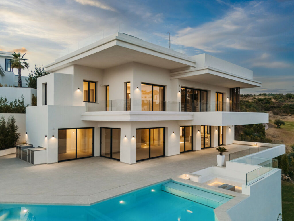 Detached Villa Estepona Málaga - image 29