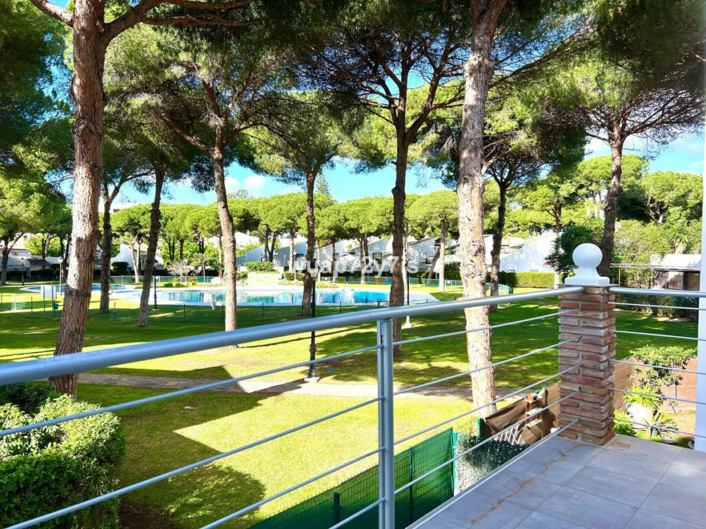 Semi-Detached House Benamara Málaga - image 3