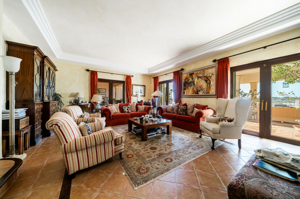 Detached Villa Sotogrande Cádiz - image 3