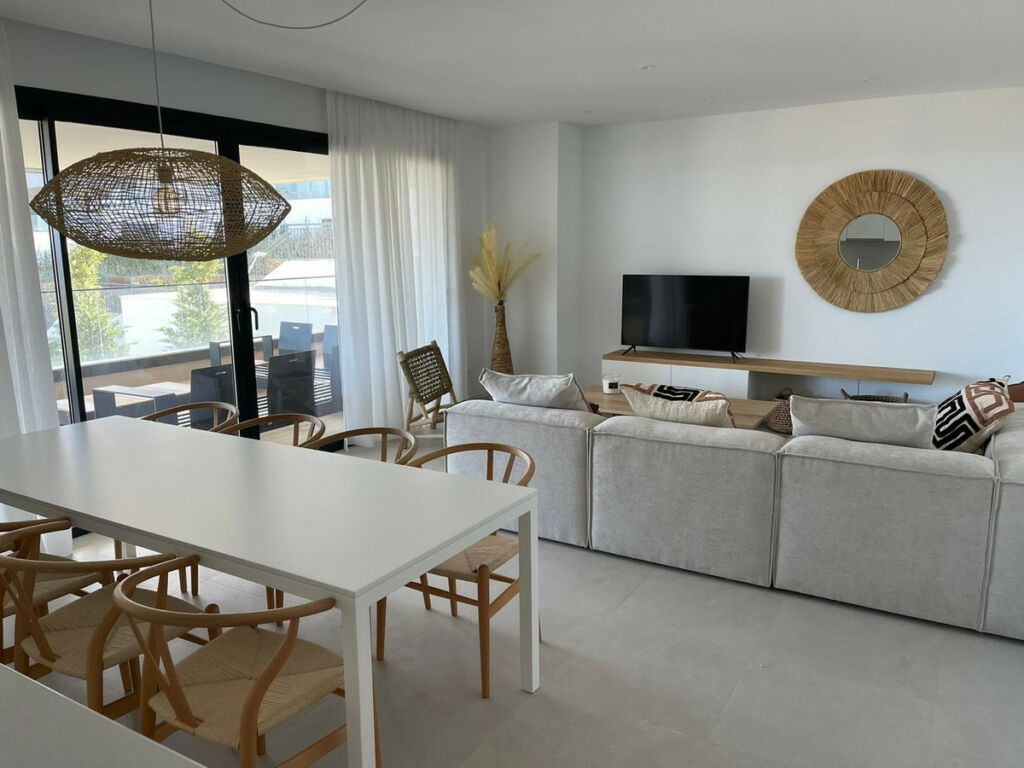 Ground Floor Apartment Estepona Málaga - image 3