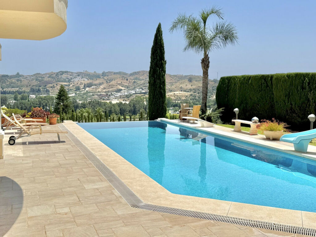 Detached Villa Mijas Golf Málaga - image 3