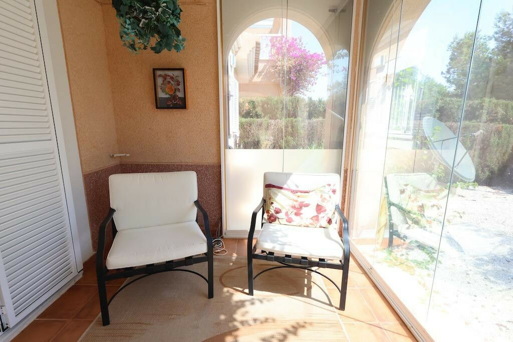 Bungalow Punta Prima Alicante - image 3