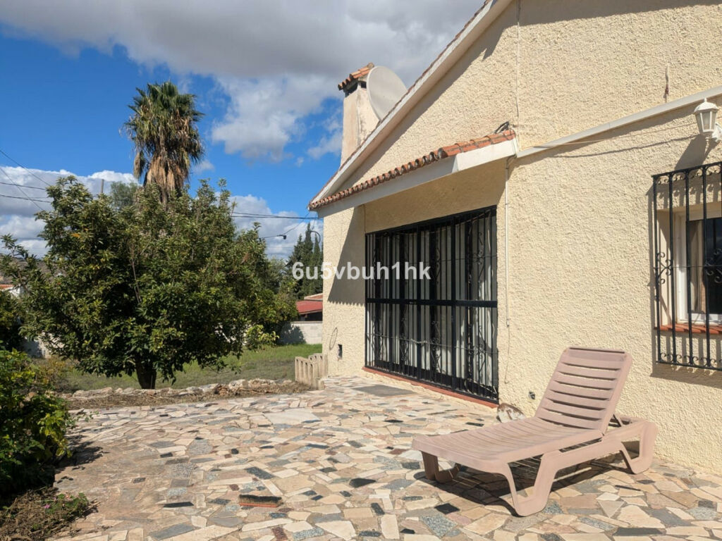 Detached Villa Alhaurín el Grande Málaga - image 3