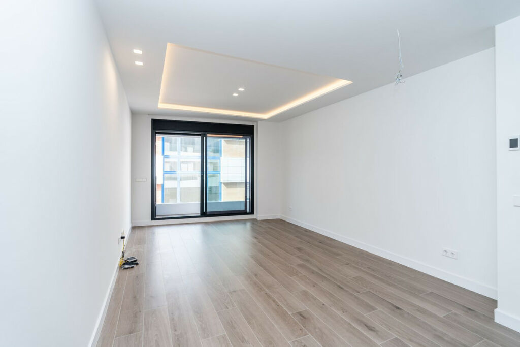 Middle Floor Apartment Fuengirola Málaga - image 3