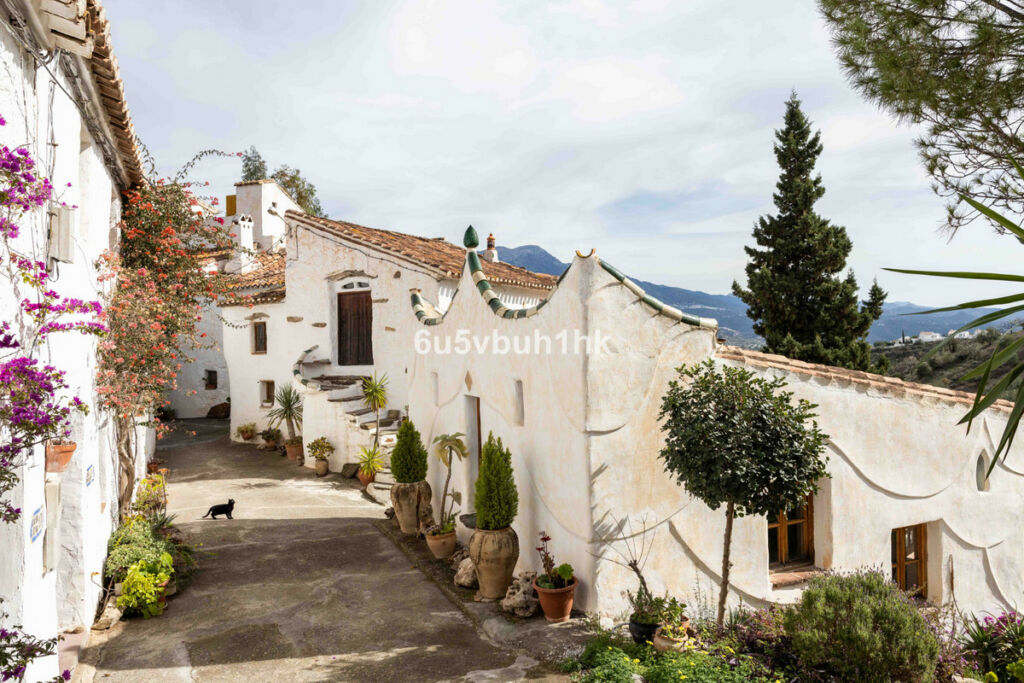 Townhouse Viñuela Málaga - image 3