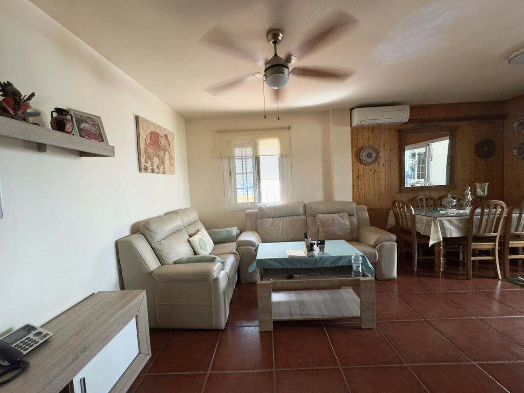 Ground Floor Apartment Benahavís Málaga - image 3