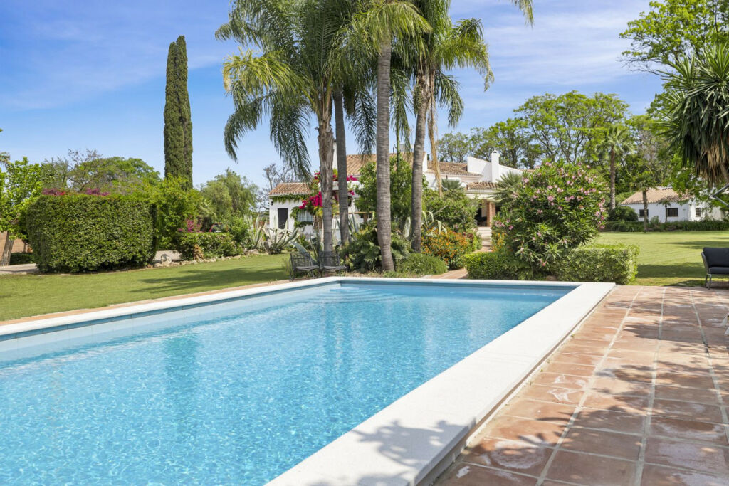 Detached Villa Alhaurín el Grande Málaga - image 3