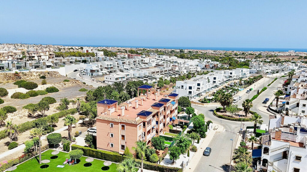 Middle Floor Apartment Los Dolses Alicante - image 3