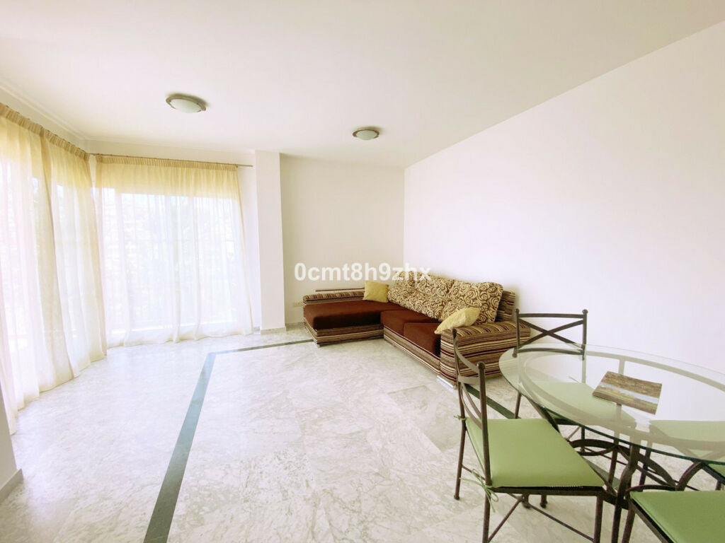 Middle Floor Apartment Miraflores Málaga - image 3