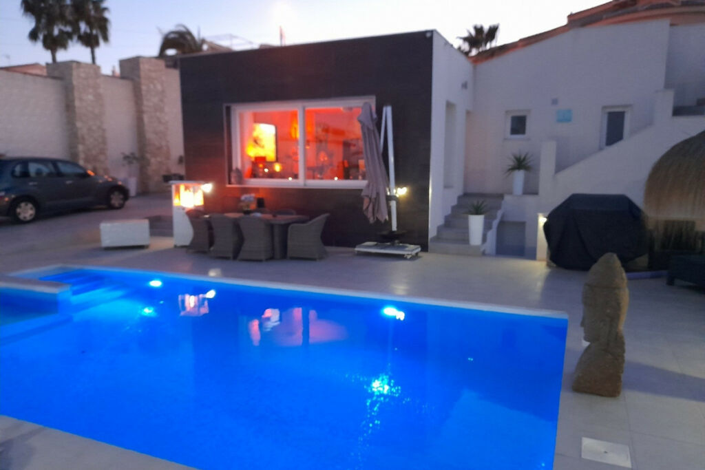 Detached Villa Ciudad Quesada Alicante - image 3