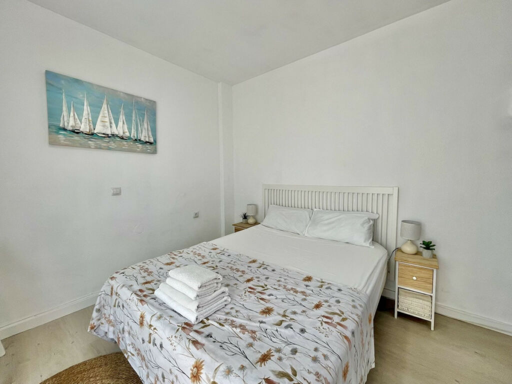 Middle Floor Studio Nerja Málaga - image 3