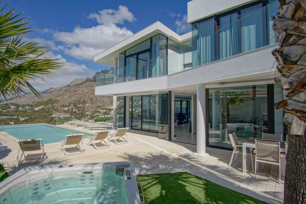 Detached Villa Altea Alicante - image 3