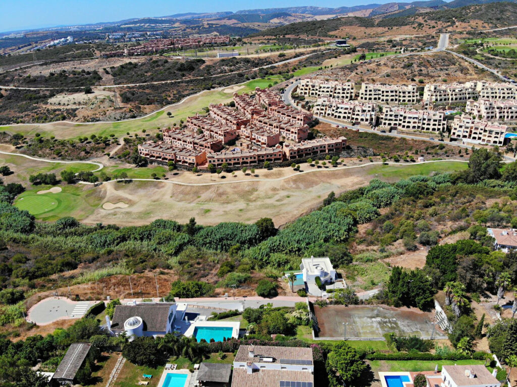 Residential Plot Estepona Málaga - image 3